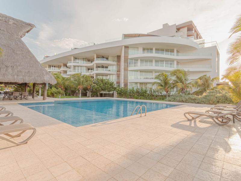 Penthouse Coral Blu